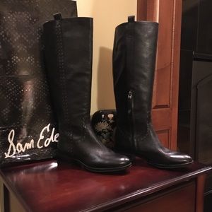 Brand new pair of gorgeous Sam Edelman boots.